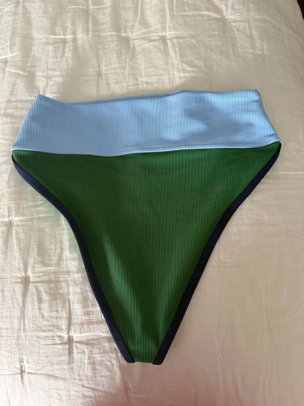 Beach Riot Emmy Bikini Bottom - Picture 4 of 5